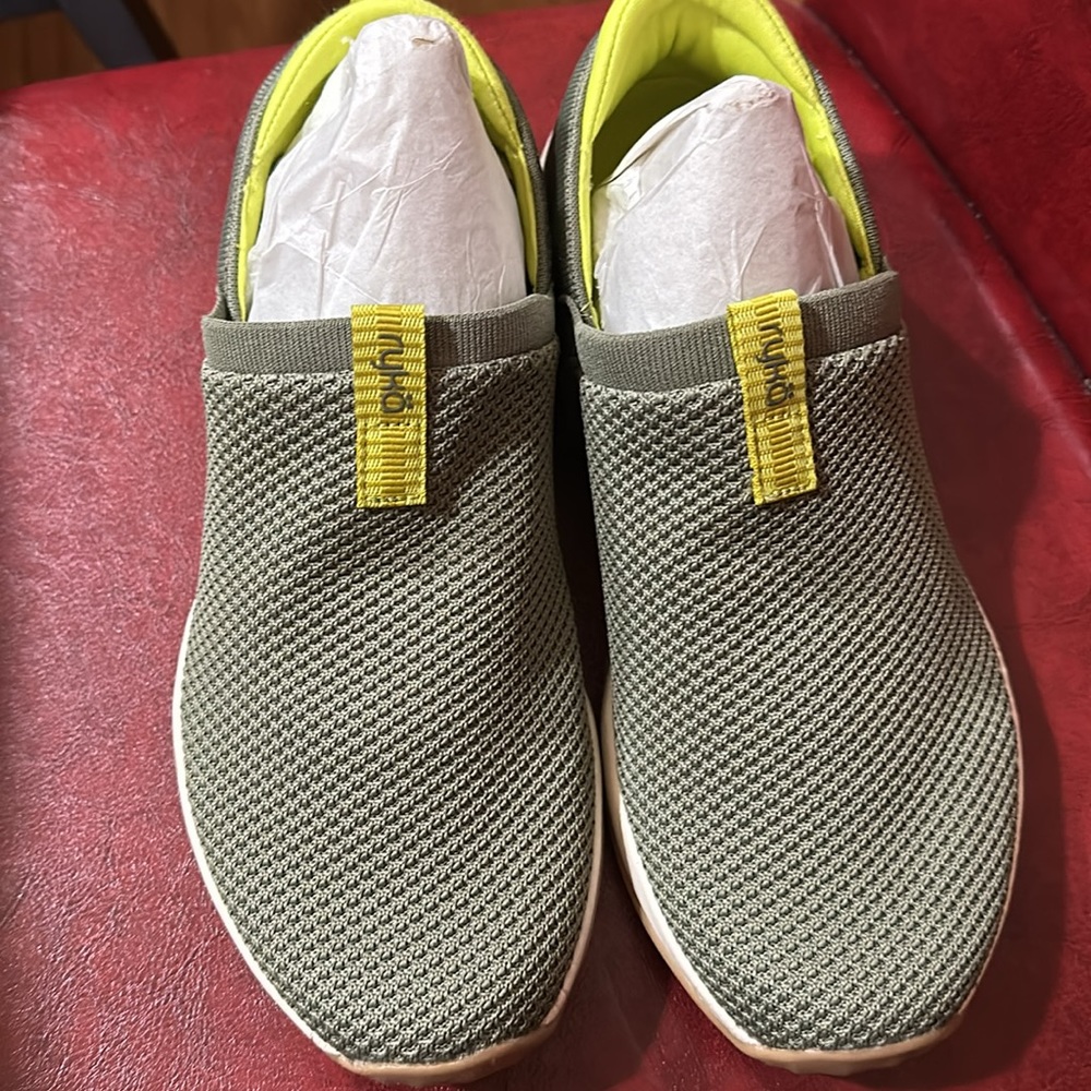 Ryka Womens Echo Ease Green Walking Shoes Size 10 Wide (C,D, W)